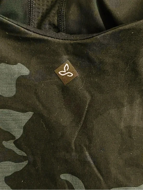 prAna Layna Bra Tank Scoop Neck Cross Back Black Camo Yoga Workout Small - Picture 5 of 7